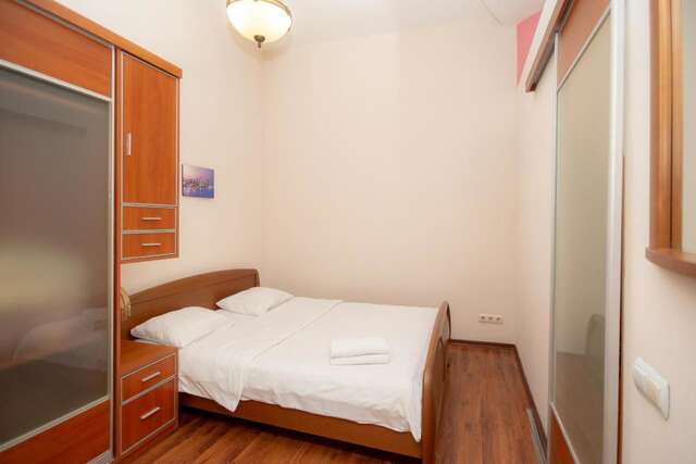 Апартаменты Kiev Accommodation on Mihailovska street Киев-13