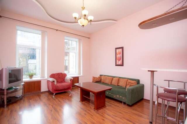 Апартаменты Kiev Accommodation on Mihailovska street Киев-34